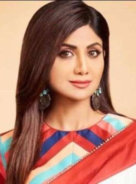 कड़ी सुरक्षा के बावजूद एक्ट्रेस शिल्पा शेट्टी (Shilpa Shetty) के घर में भी चोरी हो चुकी है. उनके घर से एक महंगा म्यूजिक सिस्टम और आईपॉड गायब हो चुका है.