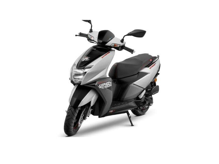 यादीतील दुसरी स्कूटर Honda ActiVA 125 आहे. ही सर्वाधिक विक्री होणारी स्कूटर आहे. यातील इंजिन फ्युएल इंजेक्टेड तंत्रज्ञानासह येते. यात 124cc सिंगल सिलेंडर क्षमतेचे एअर-कूल्ड इंजिन आहे.