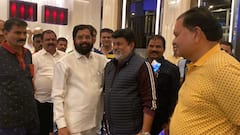 Uday Samant :  शिवसेनेचे कॅबिनेटमंत्री उदय सामंत गुवाहाटीमध्ये, पोहचातच घेतली एकनाथ शिंदेची गळाभेट!  फोटो आले समोर