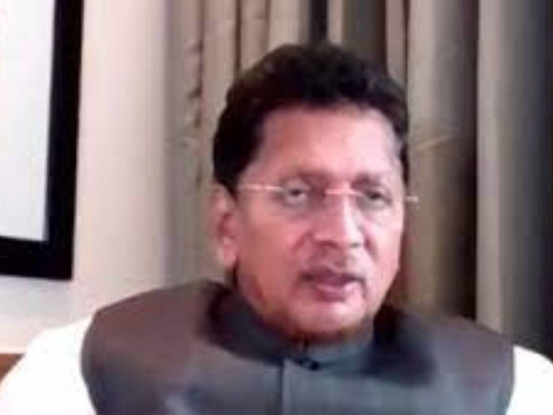 maharashtra political crisis : आमचे नेते उद्धव ठाकरेच, उर्वरीत 14 जणांनी आमच्यासोबत यावे : दीपक केसरकर maharashtra political crisis Our leader Uddhav Thackeray say shiv sena rebel mla Deepak Kesarkar maharashtra political crisis : आमचे नेते उद्धव ठाकरेच, उर्वरीत 14 जणांनी आमच्यासोबत यावे : दीपक केसरकर