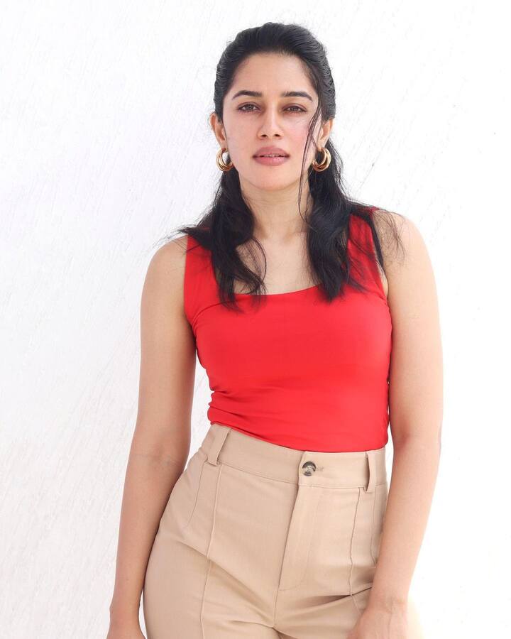 మృణాళిని రవి అందమైన ఫోటోలు -Image Credit:Mrinalini Ravi/Instagram