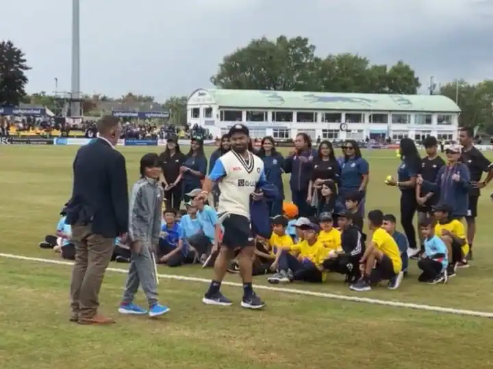 IND vs ENG: ਰੋਹਿਤ ਨੂੰ ਕੋਰੋਨਾ ਹੋਣ ਮਗਰੋਂ BCCI ਨੇ ਦਿੱਤੇ ਸਖਤ ਨਿਰਦੇਸ਼, ਫਿਰ ਵੀ ਨਹੀਂ ਸੁਧਰ ਰਹੇ ਖਿਡਾਰੀ, ਰਿਸ਼ਭ ਪੰਤ ਨੇ ਕੀਤਾ ਇਹ ਕਾਰਾ