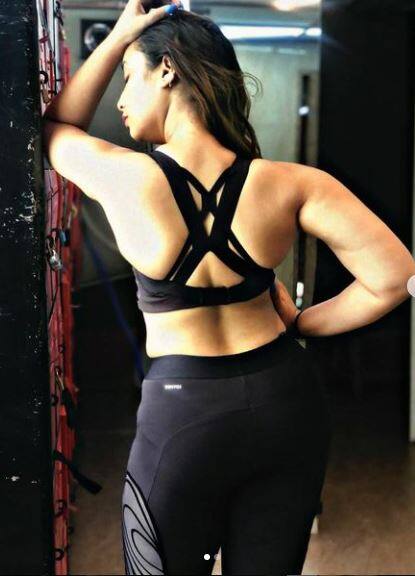 ਬਲੈਕ ਡਰੈੱਸ 'ਚ ਛਾਈ ਰਾਣੀ ਚੈਟਰਜੀ