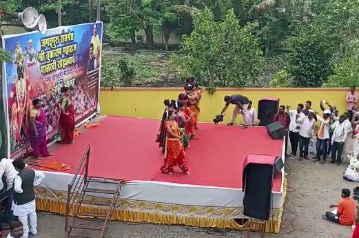 वरवंडमध्ये तुकाराम महाराजांच्या पालखीचा मुक्काम असणार आहे.