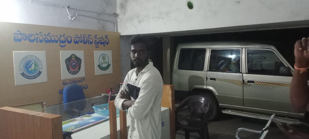 Chittoor Ganja Smuggling : చిత్తూరు జిల్లాలో గంజాయి మత్తు, పోలీసుల కళ్లు గప్పి జోరుగా రవాణా!