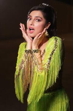 In Pics : हिरवळच! दिव्या खोसला कुमारचा हटके अंदाज