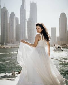 વ્હાઈટ ગાઉનમાં અપ્સરા લાગી અંકિતા લોખંડે, જુઓ તસવીરો