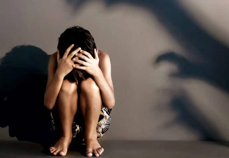 Mumbai Police arrests two brothers for allegedly raping and blackmailing a minor girl `சிறுமிக்குப் பாலியல் வன்கொடுமை, மிரட்டல், துன்புறுத்தல்!’ - சகோதரர்கள் இருவரைக் கைது செய்த மும்பை போலீஸ்!