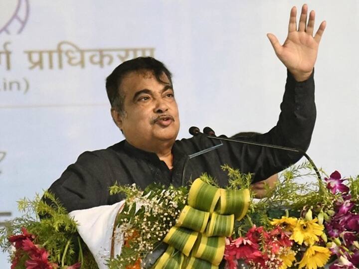For Eight-Seater Vehicles, Six Airbags To Be Made Mandatory, Says Nitin Gadkari For Eight-Seater Vehicles, Six Airbags To Be Made Mandatory, Says Nitin Gadkari