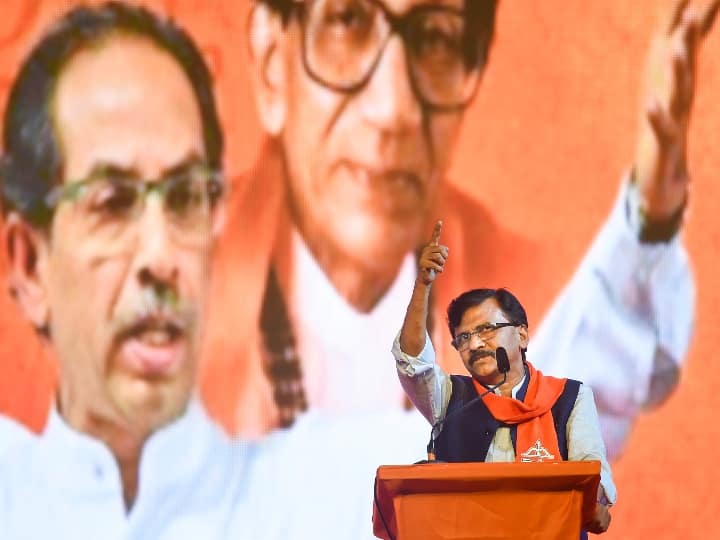Shivsena MP Sanjay Raut on ED inquiry and CM eknath Shinde and Deputy CM Devendra Fadanvis Maharashtra Government Marathi News मलाही गुवाहाटीला जाण्याचा मार्ग मोकळा होता, दबाव होता, पण नाही गेलो : संजय राऊत