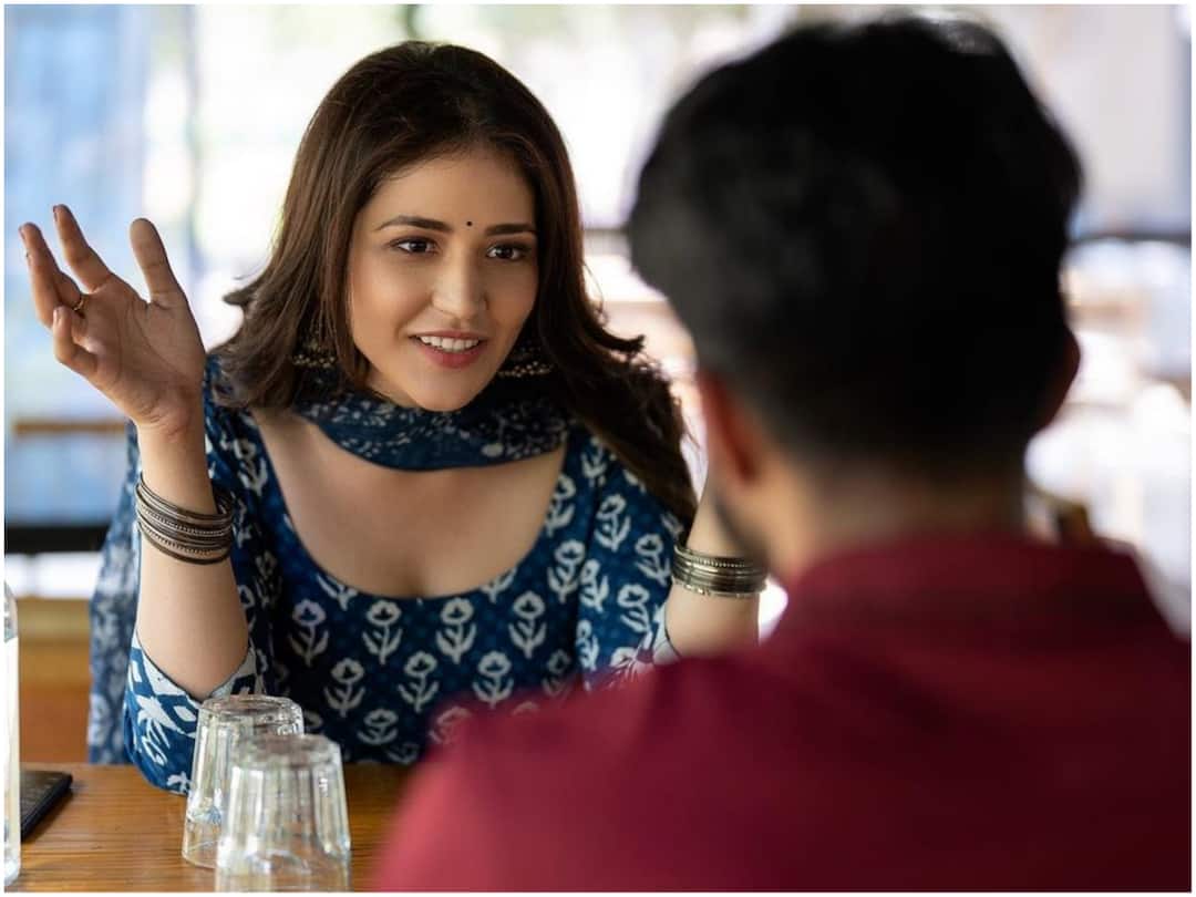 Priyanka Jawalkar reacts to latest boyfriend rumors and said momma is asking about articles, requested to be hush hush Priyanka Jawalkar: ప్రియాంకతో ఉన్నది బాయ్‌ఫ్రెండేనా - అమ్మ అడగడంతో అసలు విషయం చెప్పిన హీరోయిన్