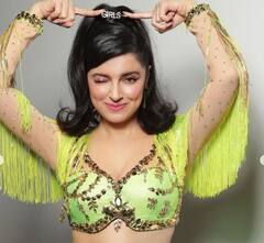 In Pics : हिरवळच! दिव्या खोसला कुमारचा हटके अंदाज