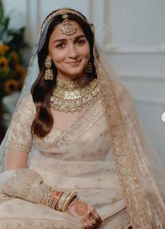 Alia Bhatt Pregnancy Photos: जल्द मां बनने वाली हैं आलिया भट्ट, मां बनने से पहले इन फिल्मों में आएंगी नजर!