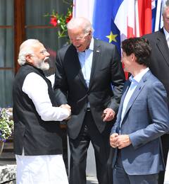 G7 Summit: पीएम मोदी ने जो बाइडेन, जस्टिन ट्रूडो और इमैनुएल मैक्रों से की मुलाकात, ऐसी दिखी गर्मजोशी
