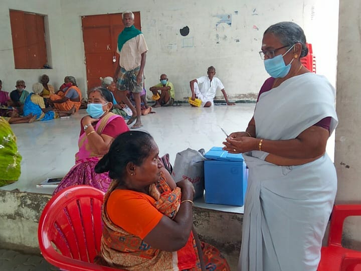 மீண்டும் அதிகரிக்கும் கொரோனா... கரூர், நாமக்கலில் எத்தனை தொற்று பாதிப்பு தெரியுமா..?