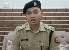 Bulandshahr News: दिल्ली पुलिस की वर्दी पहनकर रौब झाड़ रहा था फर्जी दारोगा, पुलिस ने दबोचा