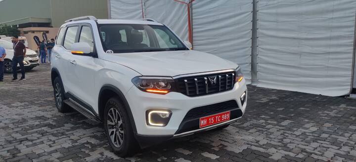 The new Scorpio N is available in the following variants: Z2, Z4, Z6, and Z8. (Source: ABP)