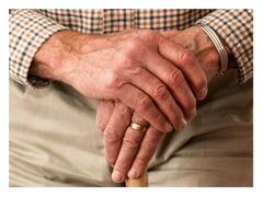 Health Tips: क्या है पार्किंसन बीमारी, इन लक्षणों से पहचानें कहीं आप भी इसका शिकार तो नहीं?