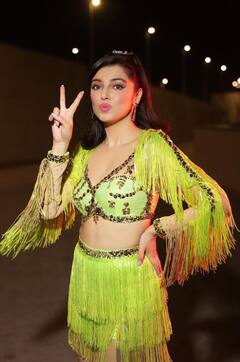 In Pics : हिरवळच! दिव्या खोसला कुमारचा हटके अंदाज