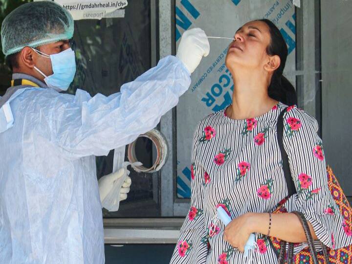 Bihar Corona Update: 142 patients found in Bihar on 26 June 2022 Patna at number one and Bhagalpur at number two ann Bihar Corona Update: बिहार में 24 घंटे में मिले 142 मरीज, पटना में 56 केस तो दूसरे नंबर पर भागलपुर, देखें लिस्ट
