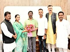 Jharkhand Politics: मांडर उपचुनाव में कांग्रेस प्रत्याशी ने दर्ज की जीत, CM हेमंत सोरेन ने कही बड़ी बात 