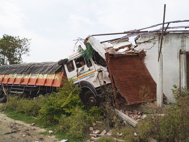 Gopalganj Road Accident: खड़ी गाड़ी से टकराई कार, एक की मौत, 5 घायल, दूसरी घटना में ट्रक ने मां-बेटी को कुचला