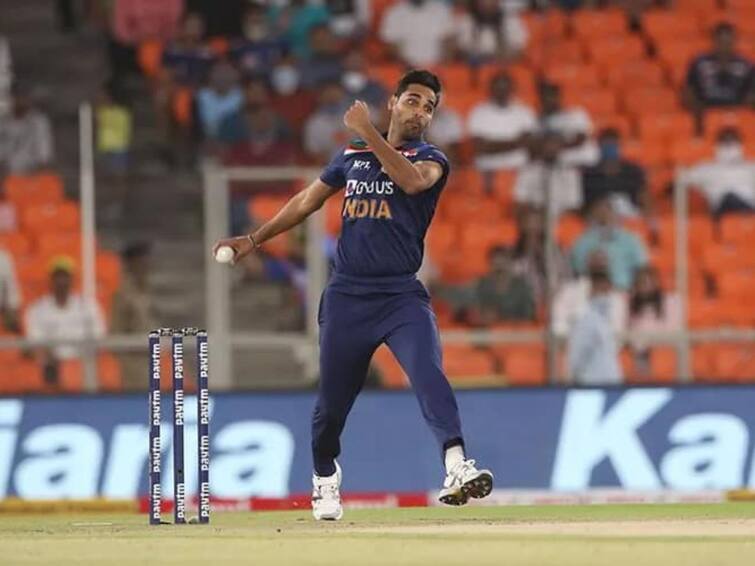 Ireland vs India Bhuvneshwar Kumar records most wickets in powerplay in T20I history Bhuvneshwar Kumar: भुवनेश्वर कुमार 'पॉवर प्ले'चा बादशाह! आयर्लंडविरुद्ध पहिल्याच षटकात रचला इतिहास