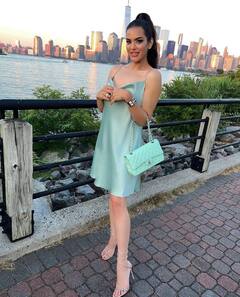 Trishala Dutt Transformation: Sanjay Dutt की बेटी त्रिशाला ने शेयर की अपनी ट्रांसफॉर्मेशन की तस्वीरें, मान्यता दत्त ने कुछ यूं किया रिएक्ट