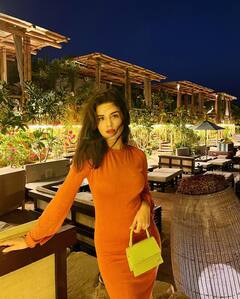 Avneet Kaur Pics: ऑरेंज बॉडीकॉन ड्रेस में एक बार फिर कहर ढाती दिखीं अवनीत कौर, ग्लैमरस अदाओं ने बढाया इंटरनेट का पारा