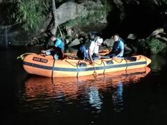 Singrauli News: झरने में नहाते समय युवक की डूबने से मौत, घर से स्कूल में एडमिशन कराने के लिए निकला था, पांच घंटे बाद मिला शव