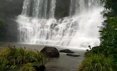 PHOTO : अन् राजापुरातील सवतकडा धबधबा ओसंडून वाहू लागला