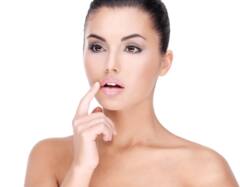 Chapped Lips : फटे होंठो से खराब हो सकती है आपकी खूबसूरती, इन उपायों से होंठों पर लाएं चमक