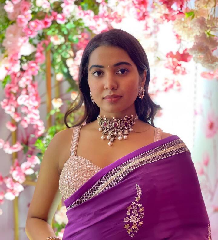 రంగమార్తాండ సినిమాలో కూడా ఆమె నటించింది. అయినా ఇంకా ఆ సినిమా విడుదల కాలేదు. -Image Credit:Shivathmika Rajasekhar/Instagram