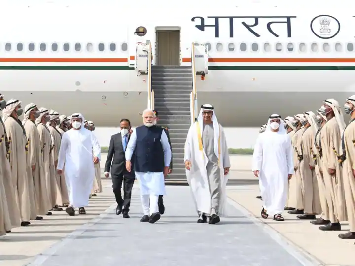 PM Modi visits UAE: PM Modi arrives in Abu Dhabi, welcomed by UAE President Sheikh Mohammed bin Zayed PM Modi UAE Visit: PM Modi ਪਹੁੰਚੇ ਅਬੂ ਧਾਬੀ, UAE ਦੇ ਰਾਸ਼ਟਰਪਤੀ ਸ਼ੇਖ ਮੁਹੰਮਦ ਬਿਨ ਜਾਏਦ ਨੇ ਕੀਤਾ ਸਵਾਗਤ