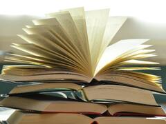 Gujarat News: स्टूडेंट्स को बीजेपी में शामिल होने के लिए कहने वाली प्रिंसिपल ने दिया इस्तीफा, कांग्रेस ने जताया था विरोध