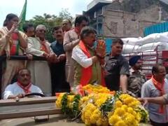MP Urban Body Election 2022: इंदौर में बीजेपी प्रत्याशी पुष्पमित्र भार्गव के समर्थन में कैलाश विजयवर्गीय ने किया रोड शो, महाराष्ट्र के संकट पर कही यह बात