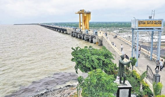 Nizamabad News: శ్రీరాం సాగర్ వద్ద కొత్త టూరిజం స్పాట్- ఆకట్టుకోనున్న బోటింగ్, రోప్వే Nizamabad News: శ్రీరాం సాగర్ వద్ద కొత్త టూరిజం స్పాట్- ఆకట్టుకోనున్న బోటింగ్, రోప్వే
