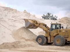 Gujarat News: डिप्टी स्पीकर ने की झील में अवैध रेत खनन की शिकायत, राजस्व के नुकसान को लेकर कही ये बात