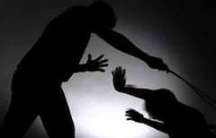 સુરતઃ ભૂલકાઓ કરી રહ્યા હતા મસ્તી, શિક્ષકને ગુસ્સો આવતા સ્ટીલની પાઈપથી ફટકાર્યા