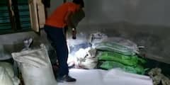 Fake Fertilizer Factory: নকল সার তৈরির কারখানার হদিস মুর্শিদাবাদে, ধৃত ১