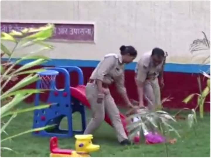 Moradabad jail authority built children park in premises for inmate's kid ann Moradabad News: कैदियों के बच्चों के लिए जेल प्रशासन की अनूठी पहल, खेलने-कूदने के लिए बनाए गए चिल्ड्रन पार्क