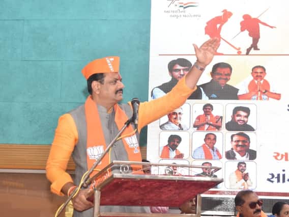 Gujarat News: गुजरात में अब सफर करना होगा और आसान, सरकार ने 1630 किलोमीटर लंबे तटीय गलियारे का रखा प्रस्ताव Gujarat News: गुजरात में अब सफर करना होगा और आसान, सरकार ने 1630 किलोमीटर लंबे तटीय गलियारे का रखा प्रस्ताव