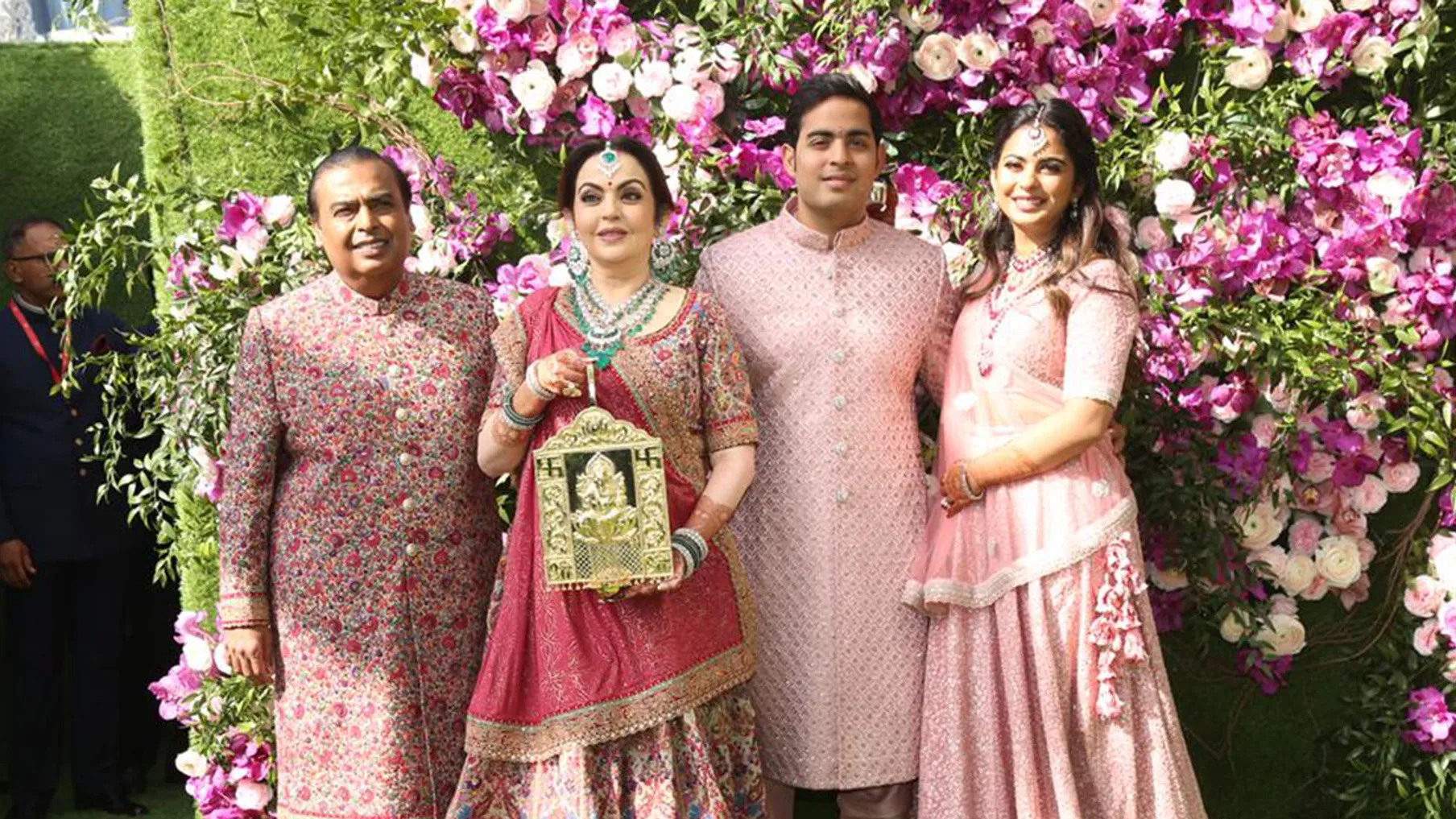 Akash Ambani Net Worth: ஜியோ நிறுவனத்தின் தலைவரான ஆகாஷ் அம்பானியின் சொத்து மதிப்பு இதுதான்!