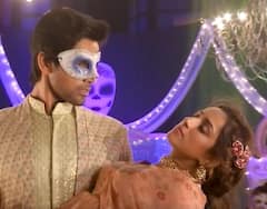 Yeh Hai Chahatein: Preesha faints in Armaan's arms | SBS