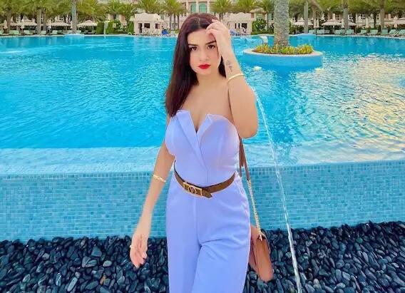 ਅਵਨੀਤ ਕੌਰ ਇਨ੍ਹੀਂ ਦਿਨੀਂ ਆਪਣੀ ਆਉਣ ਵਾਲੀ ਫਿਲਮ 'ਟਿਕੂ ਵੇਡਸ' ਨੂੰ ਲੈ ਕੇ ਸੁਰਖੀਆਂ 'ਚ ਹੈ। ਇਸ ਦੌਰਾਨ ਉਨ੍ਹਾਂ ਦੀਆਂ ਤਾਜ਼ਾ ਤਸਵੀਰਾਂ ਨੇ ਸੋਸ਼ਲ ਮੀਡੀਆ 'ਤੇ ਧੂਮ ਮਚਾ ਦਿੱਤੀ ਹੈ।