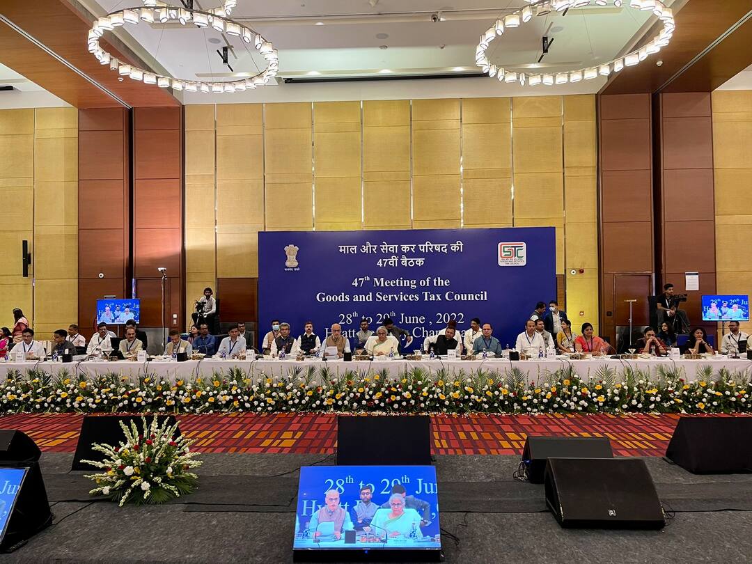 GST council clears proposal to remove tax exemptions on some items, Clears Report To Check Evasion GST Council: GST काउंसिल ने कुछ आईटम्स पर टैक्स छूट खत्म करने पर लगाई मुहर, टैक्स चोरी रोकने के प्रस्ताव को भी मंजूरी!