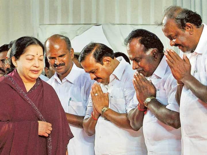 why jayalalitha hates men says rajeshwari ஜெயலலிதாவின் அம்மா வீணை வாசிப்பார்.. அப்பா புடவையை கொளுத்துவார் -  ’ஜெ’வின் மறுபக்கம்!
