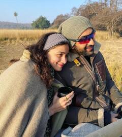 Alia Bhatt Pregnant : નીતુ કપૂરે પુત્રવધૂ આલિયા અને પુત્ર રણબીરની રોમેન્ટિક તસવીર શેર કરી, આ લખ્યું કેપ્શન