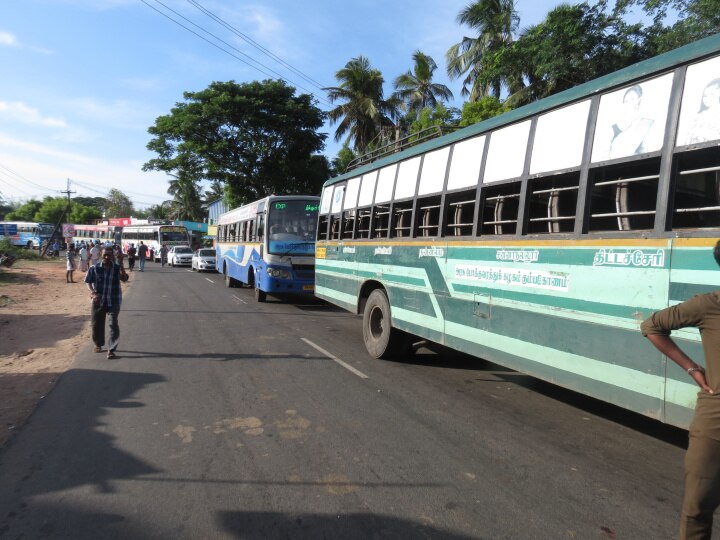 அடகுக்கடை, மளிகைக்கடை, மெடிக்கல்...ஒரே நாளில் 10 கடைகளில் திருட்டு; நாகையில் தொடர் திருட்டால் வியாபாரிகள் கவலை..!