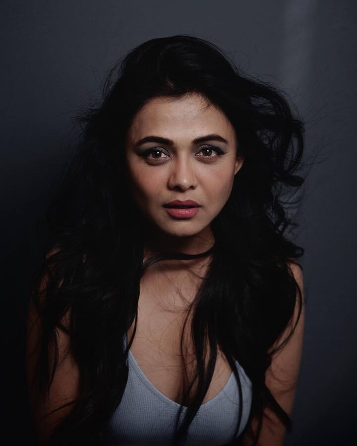 प्रार्थनानं या फोटोला My favourite ones असं कॅप्शन दिलं आहे. (Prarthana Behere/Instagram)